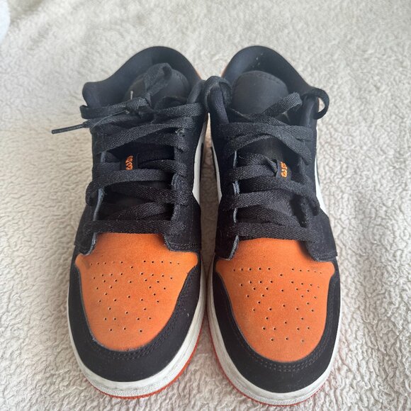Jordan 1 Lows - Picture 1 of 2